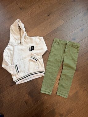 Prince Boys Matching Hoodie & Pant Set Size 4 - C39-044